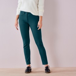 Pantalon 7/8ème fuselé stretch uni