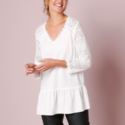 Blouse volantée dos dentelle, manches 3/4