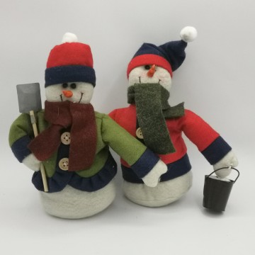 Bonhomme de neige poupee - modèle aléatoire