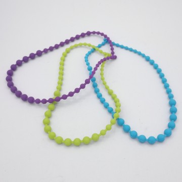 Collier de perles en silicone